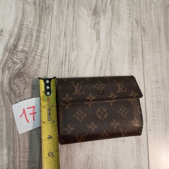 Louis Vuitton Alexandra patent leather wallet - Picture 16 of 16